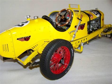 1/8 scale plastic model car kits
